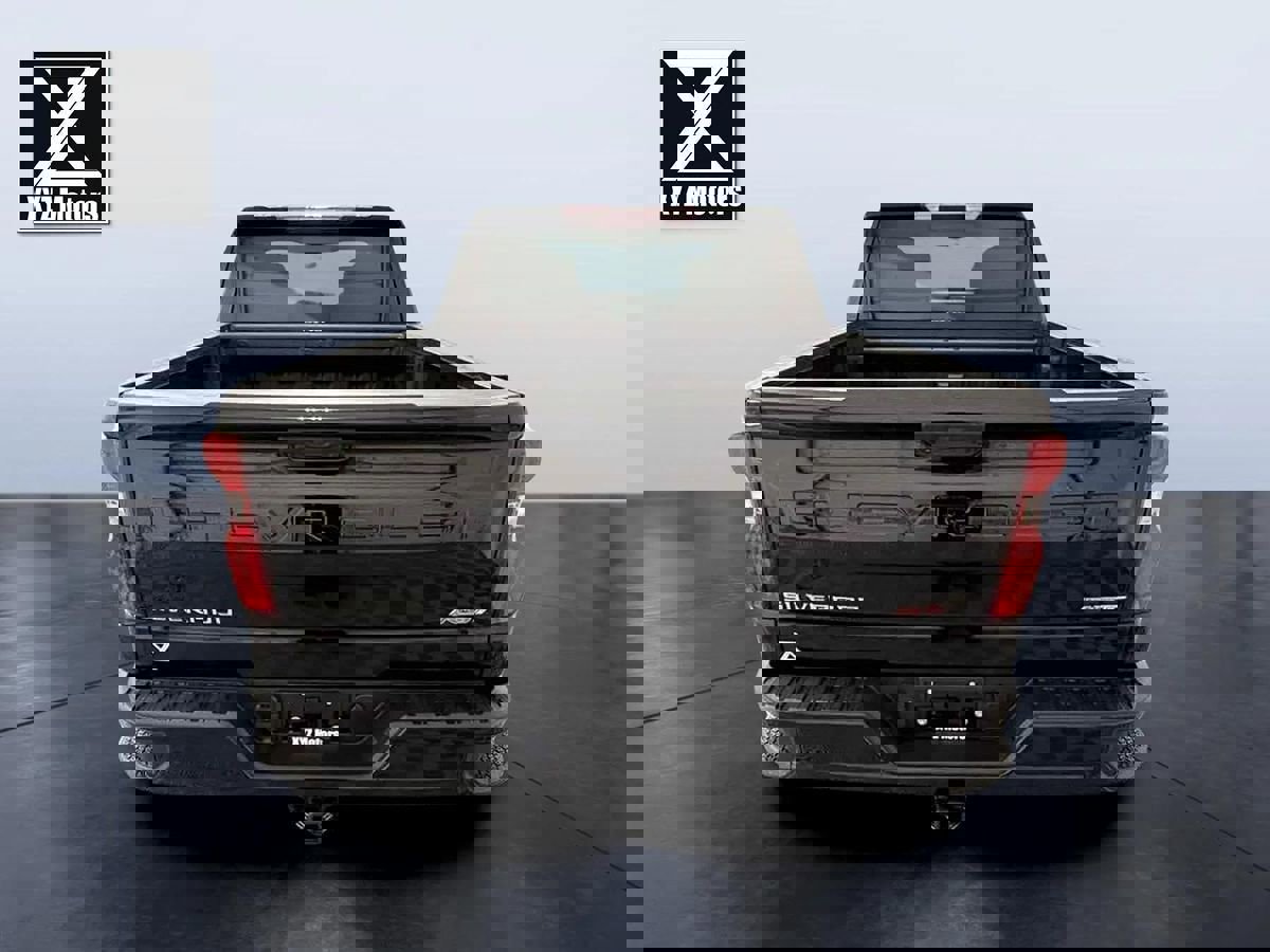 Used 2024 Chevrolet Silverado 1500 RST w/ Convenience Package II image 5