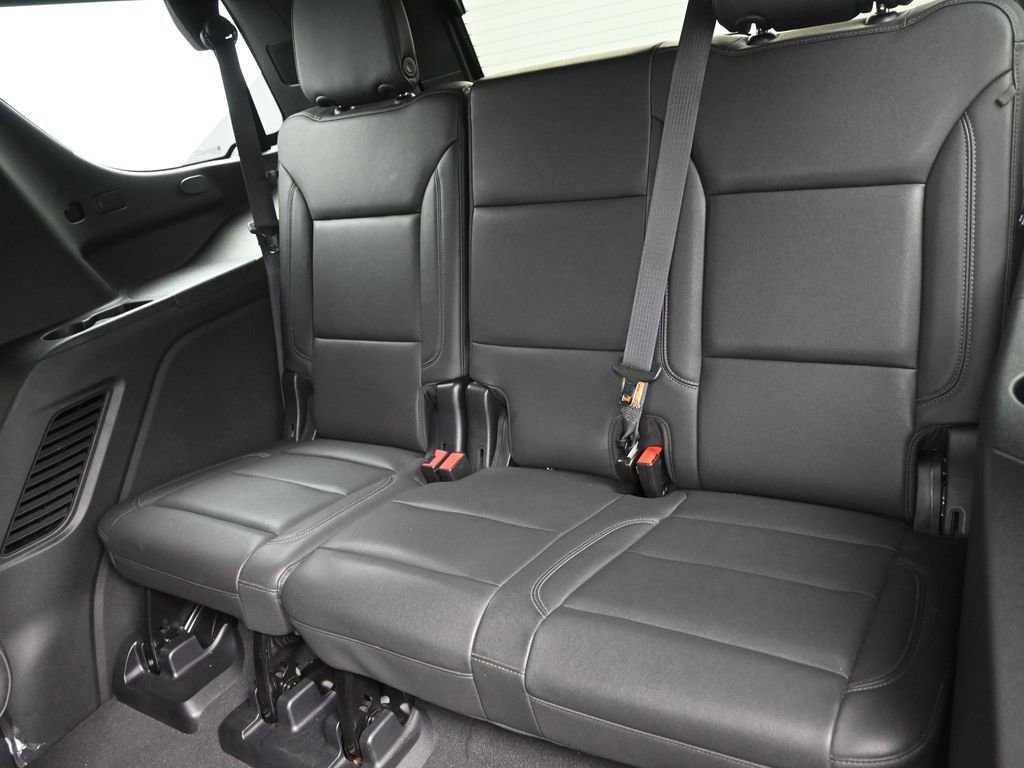 Used 2024 Chevrolet Tahoe Z71 w/ Luxury Package image 12