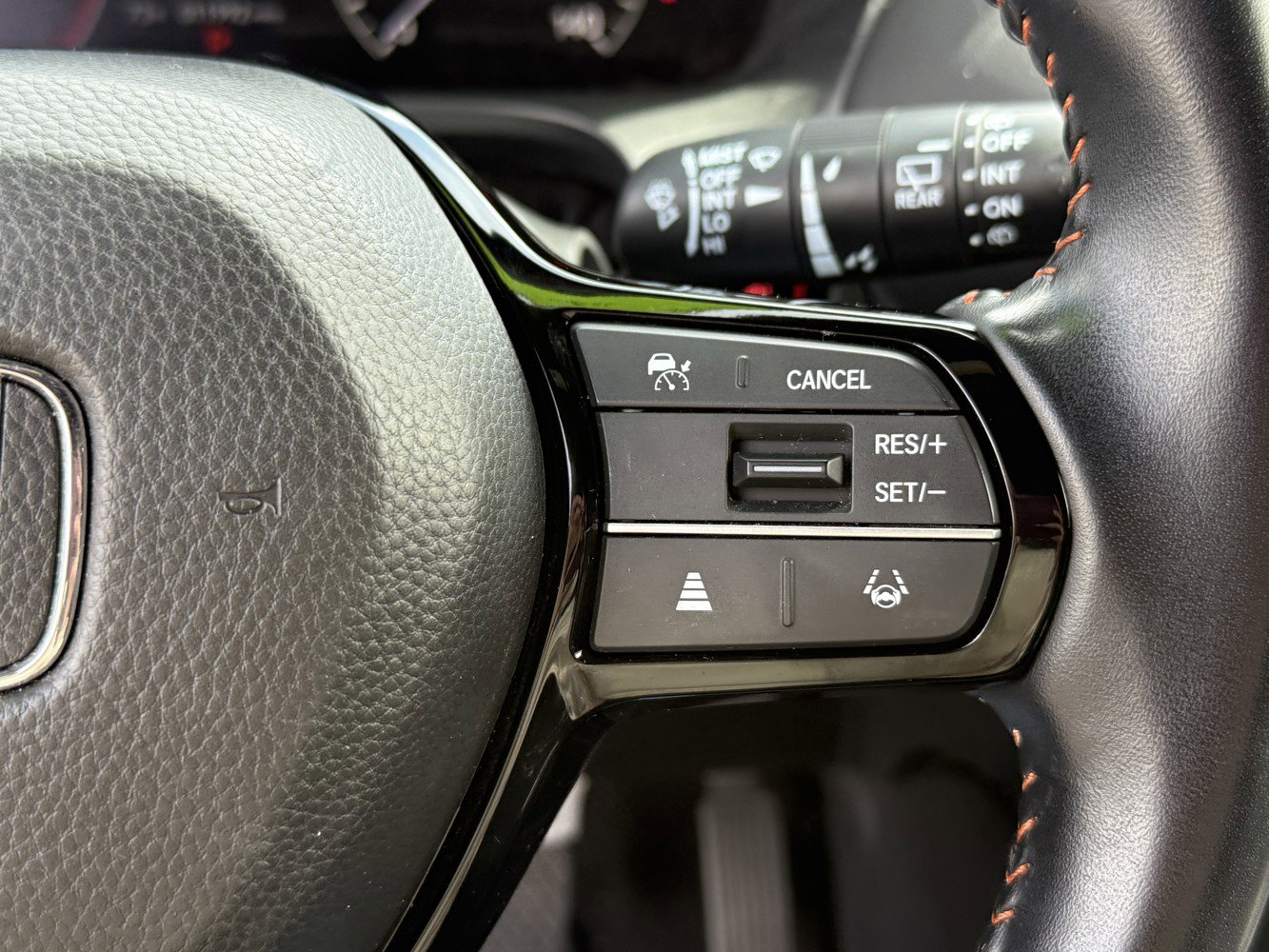 Certified 2025 Honda HR-V Sport image 16