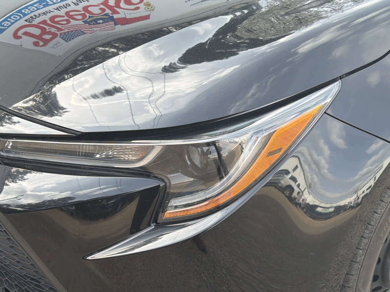 Used 2022 Toyota Corolla LE FWD image 9