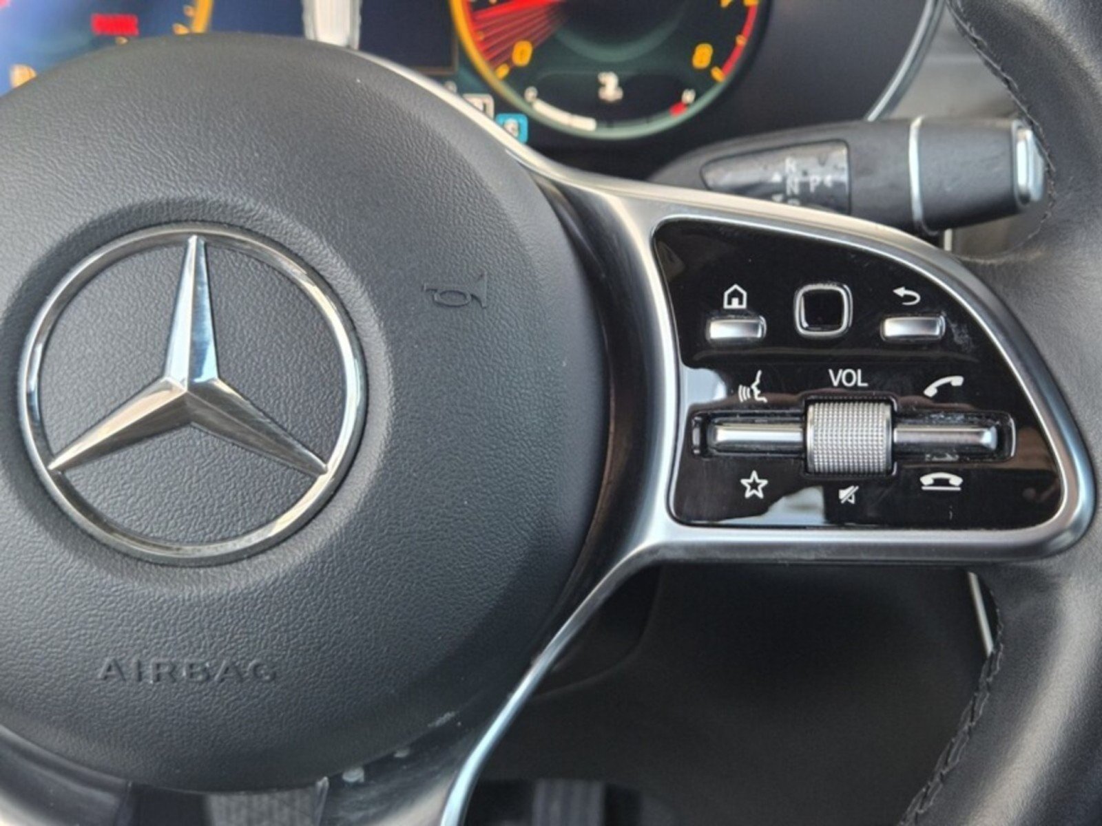 Used 2021 Mercedes-Benz GLC 300 4MATIC image 26