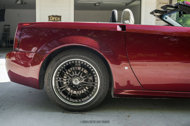 Used 2006 Cadillac XLR RWD image 10