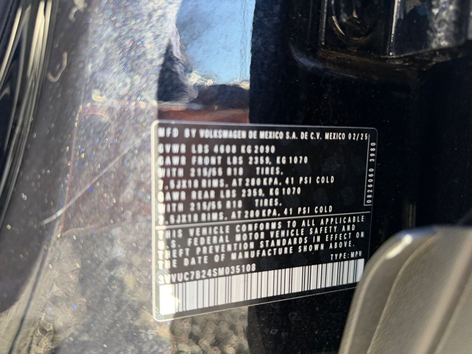 Used 2025 Volkswagen Taos SE image 29