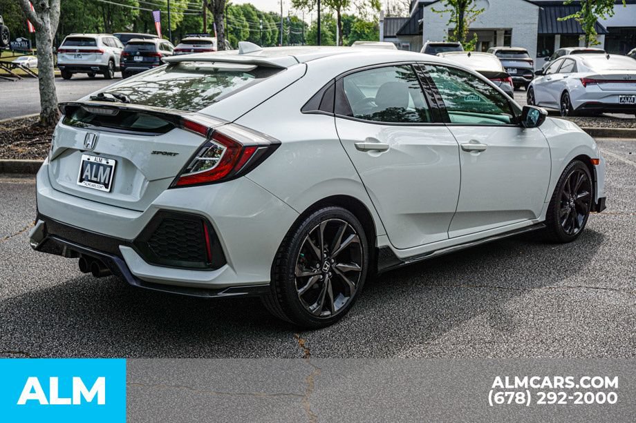 Used 2017 Honda Civic Sport image 6