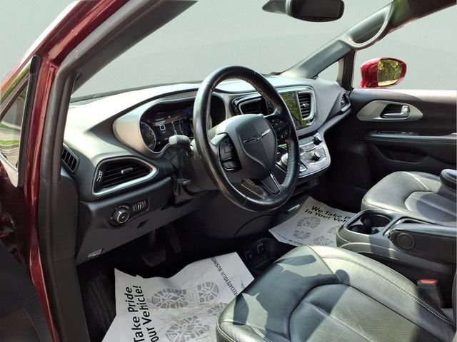 Used 2020 Chrysler Pacifica Touring-L w/ Advanced Safetytec Group AWD/4WD image 14