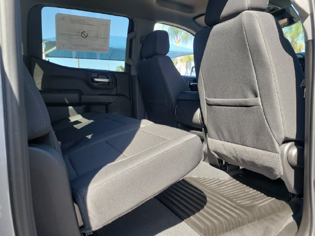 New 2026 Chevrolet Silverado 1500 Custom w/ LPO, Dark Essentials Package RWD image 18
