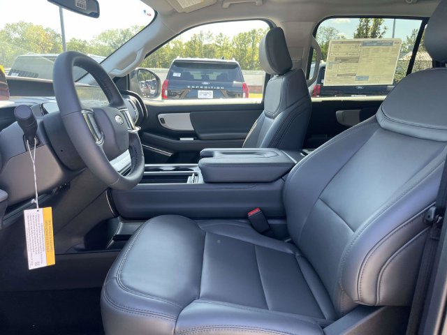 New 2027 Ford Expedition Max Active RWD image 15