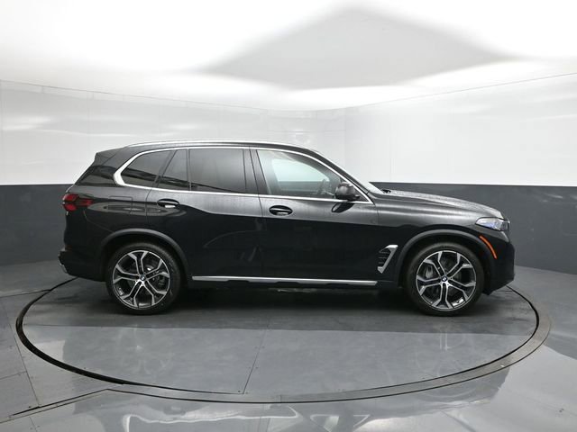 New 2026 BMW X5 xDrive50e w/ Climate Comfort Package image 26
