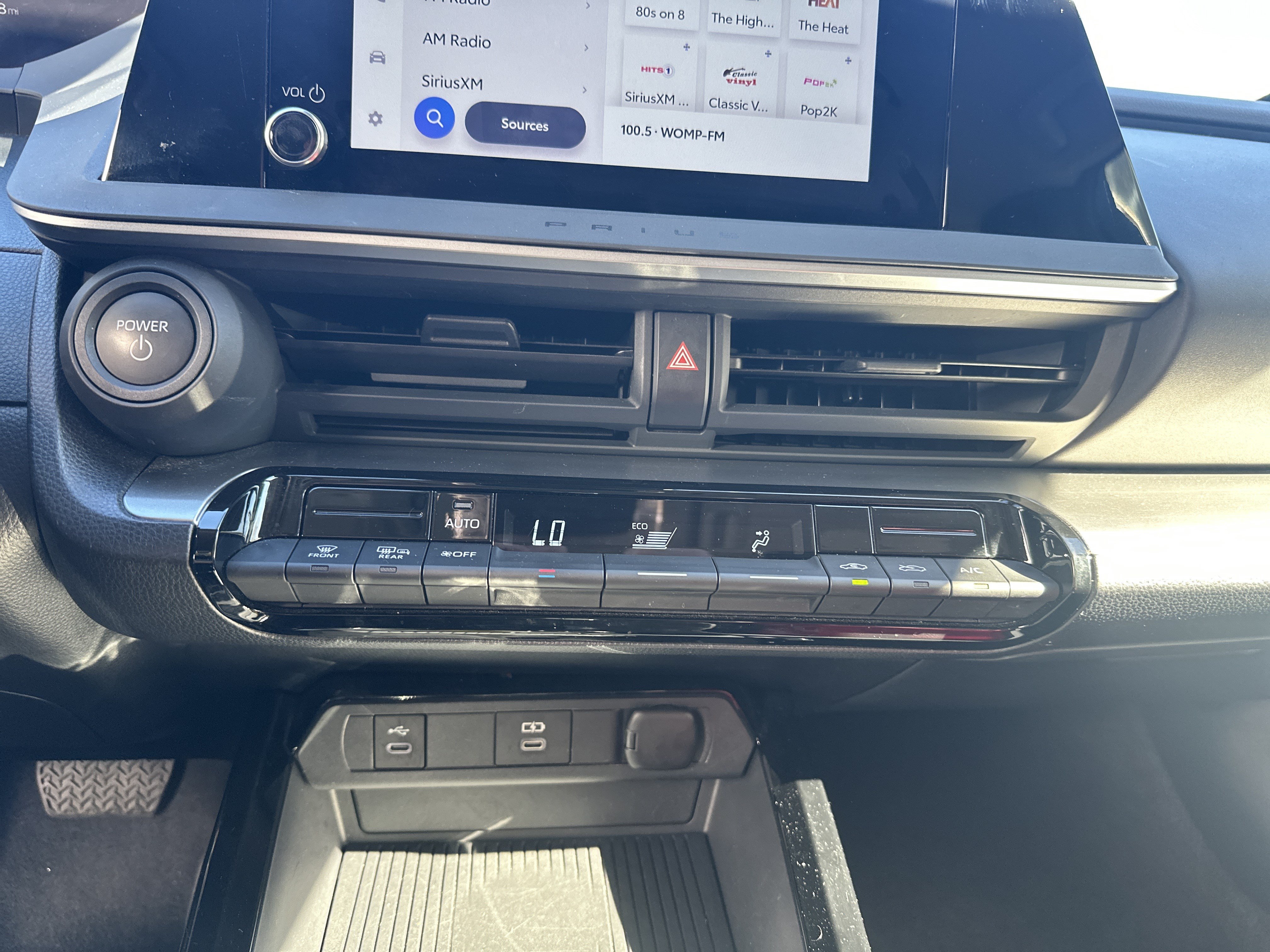 Used 2025 Toyota Prius LE FWD image 23