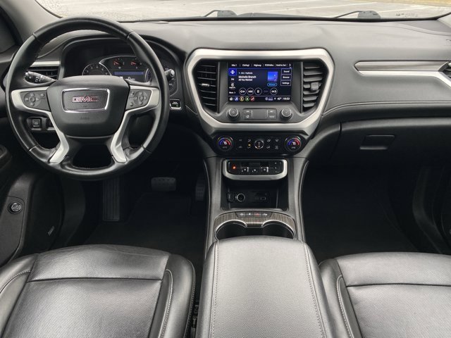 Used 2023 GMC Acadia SLT image 13