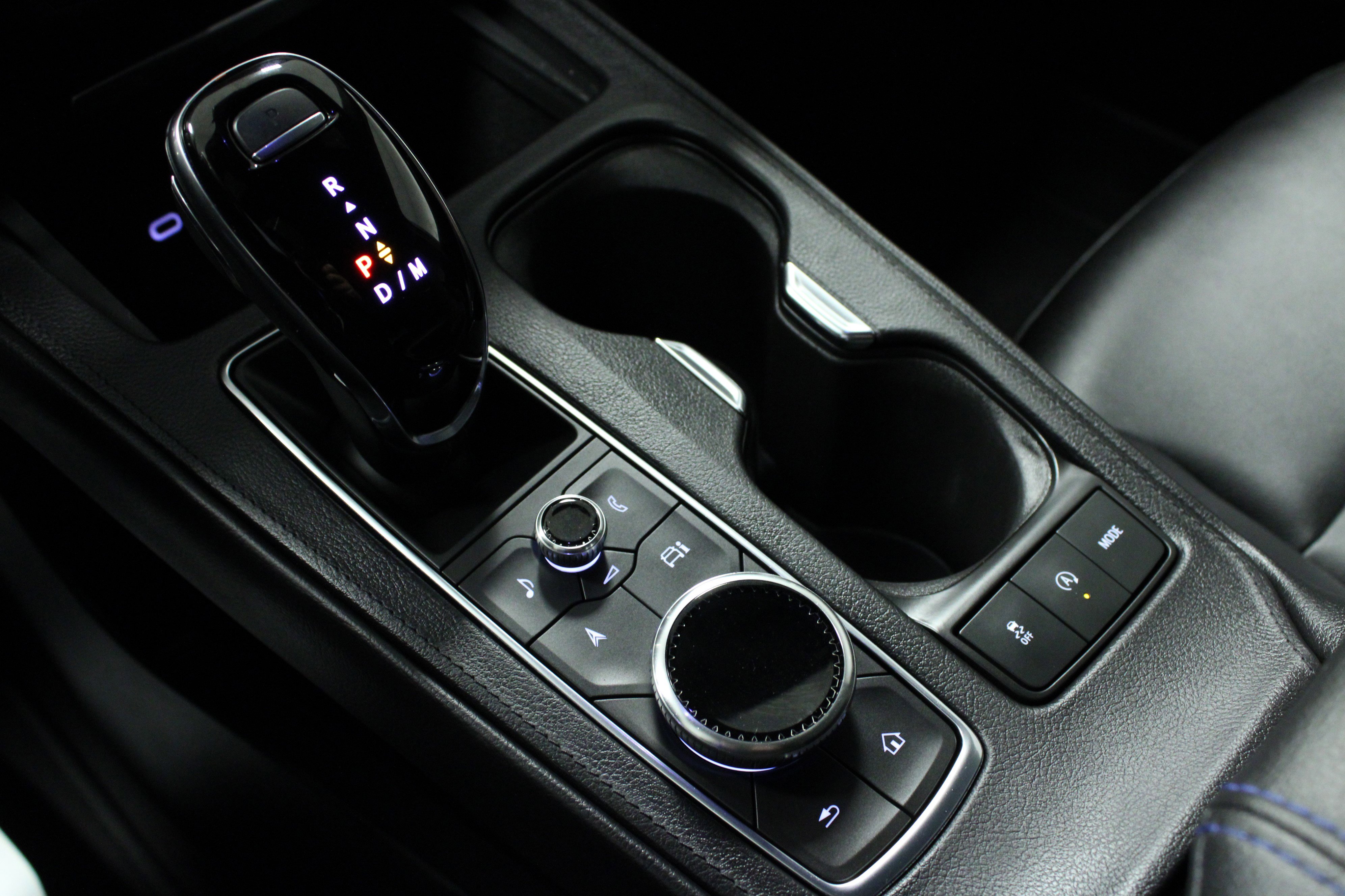 Used 2024 Cadillac XT4 Sport image 22