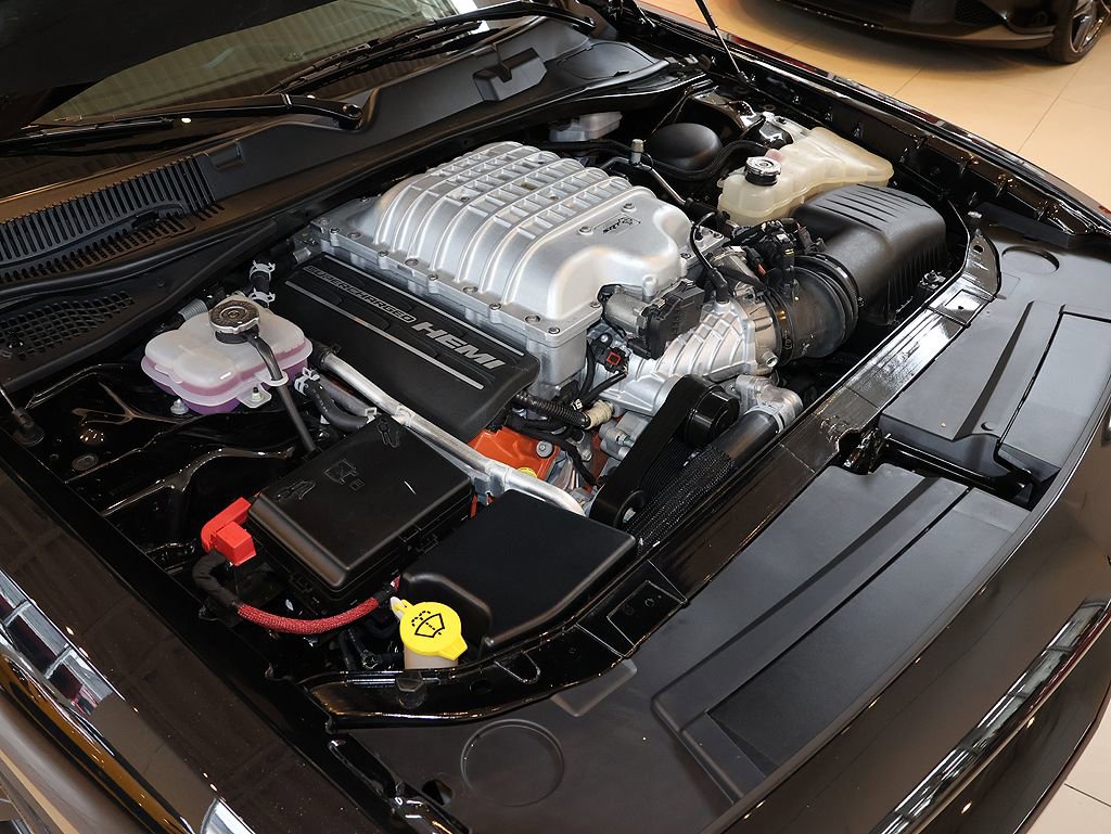 Used 2015 Dodge Challenger SRT Hellcat image 52