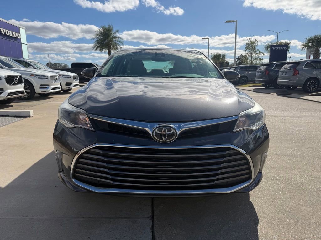 Used 2018 Toyota Avalon XLE Premium image 8