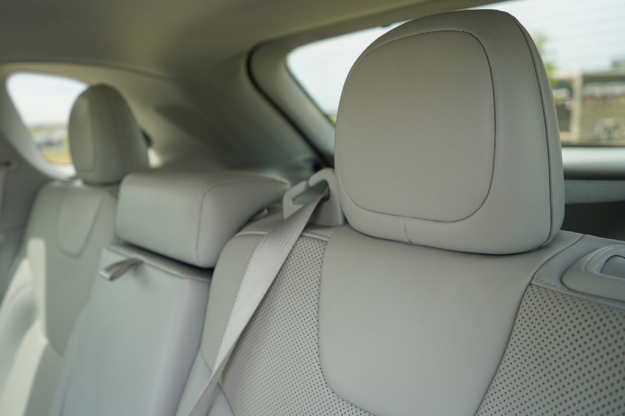 Used 2019 Jeep Cherokee Limited image 26