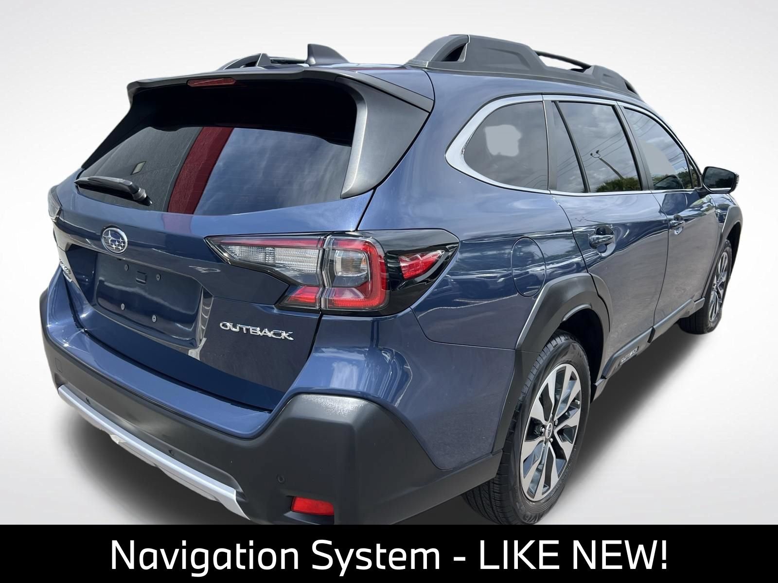 Used 2024 Subaru Outback Limited AWD/4WD image 10