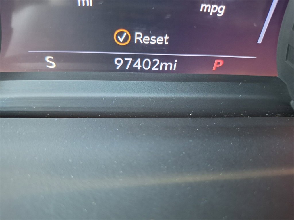 Used 2021 Chevrolet Tahoe Z71 w/ Z71 Off-Road Package image 21