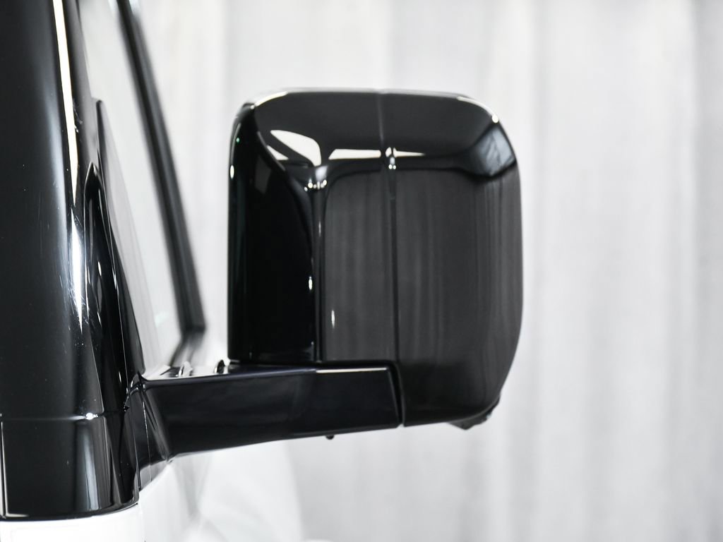 Used 2022 Land Rover Defender 90 X-Dynamic HSE image 82