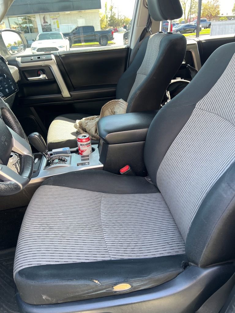 Used 2016 Toyota 4Runner SR5 AWD/4WD image 11