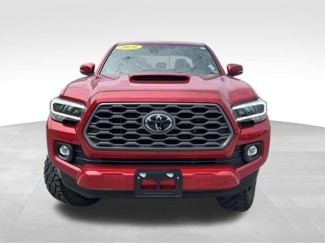 Used 2021 Toyota Tacoma TRD Sport w/ TRD Premium Sport Package AWD/4WD image 10