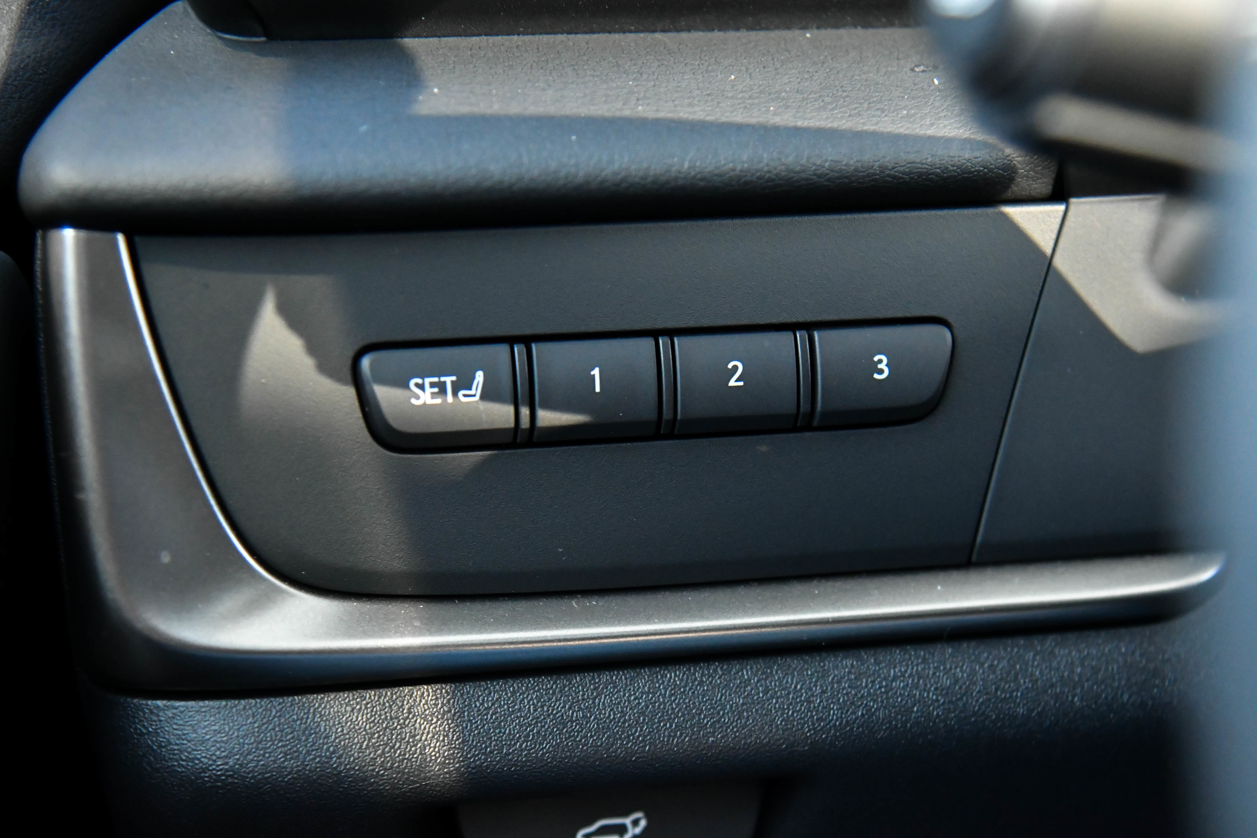 Used 2024 Lexus RZ 300e Premium image 36