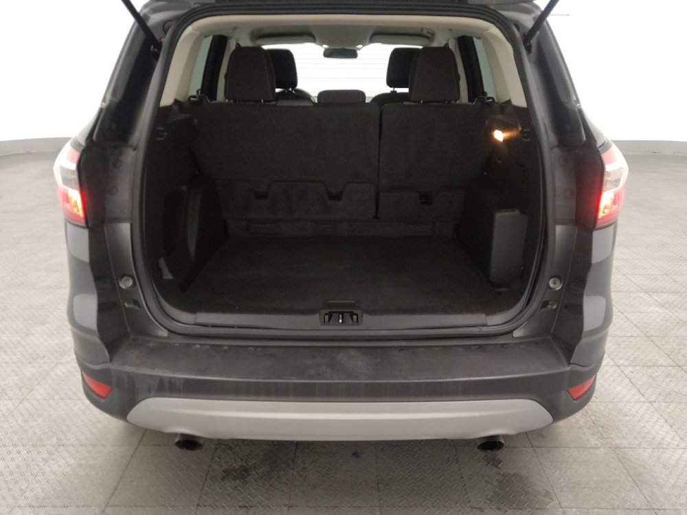 Used 2017 Ford Escape SE FWD image 29