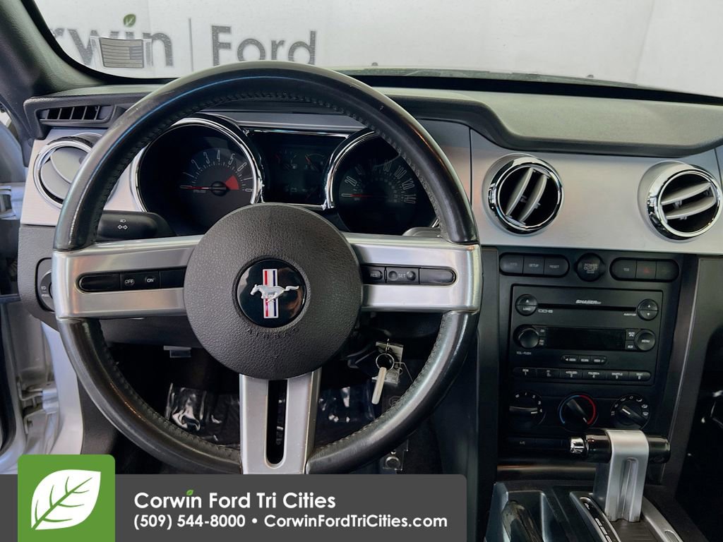Used 2006 Ford Mustang GT Premium RWD image 22