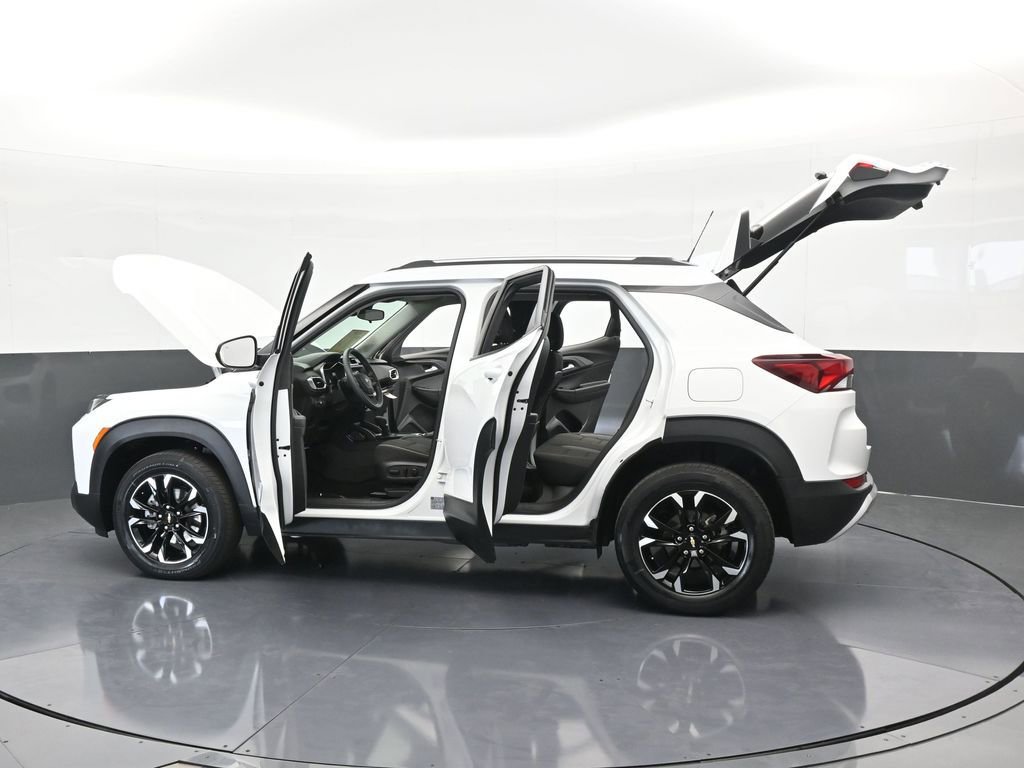 Used 2022 Chevrolet TrailBlazer LT w/ Driver Confidence Package image 67