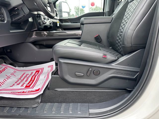 New 2026 Ford F250 Lariat w/ Black Appearance Package AWD/4WD image 12