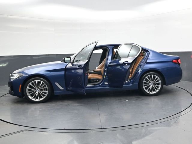 Used 2022 BMW 540i xDrive w/ Premium Package image 37