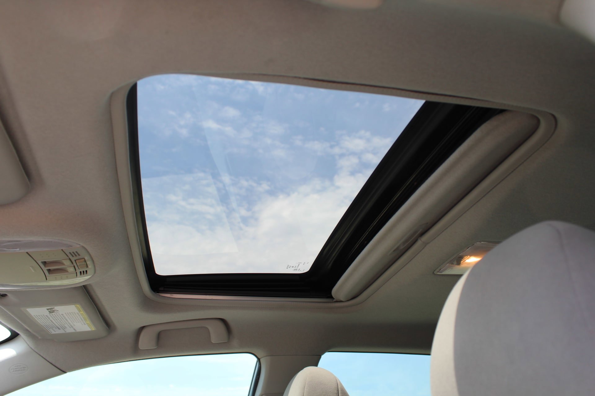 Used 2012 Toyota Corolla LE w/ Premium Pkg FWD image 35