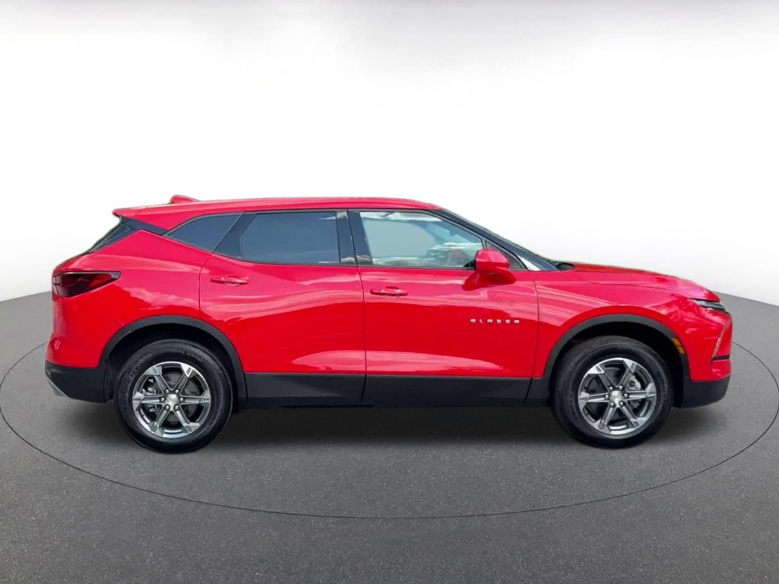 Used 2026 Chevrolet Blazer LT FWD image 15