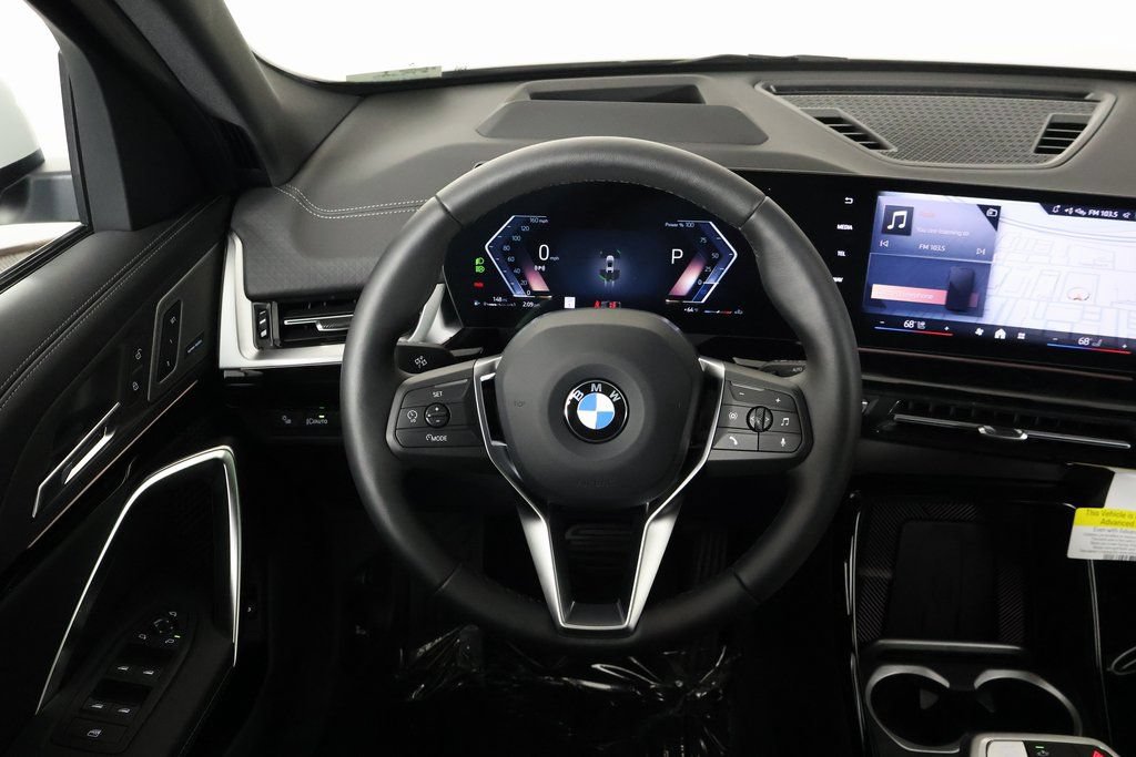 New 2026 BMW X2 xDrive28i w/ Technology Package AWD/4WD image 3