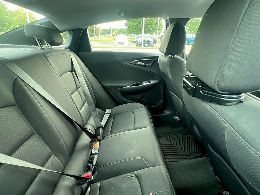 Used 2020 Chevrolet Malibu RS w/ LPO, Convenience Package 2 FWD image 11