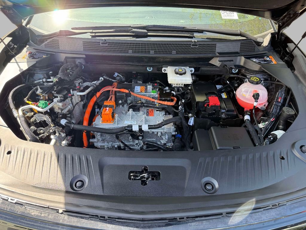 Used 2024 Chevrolet Equinox EV RS image 22