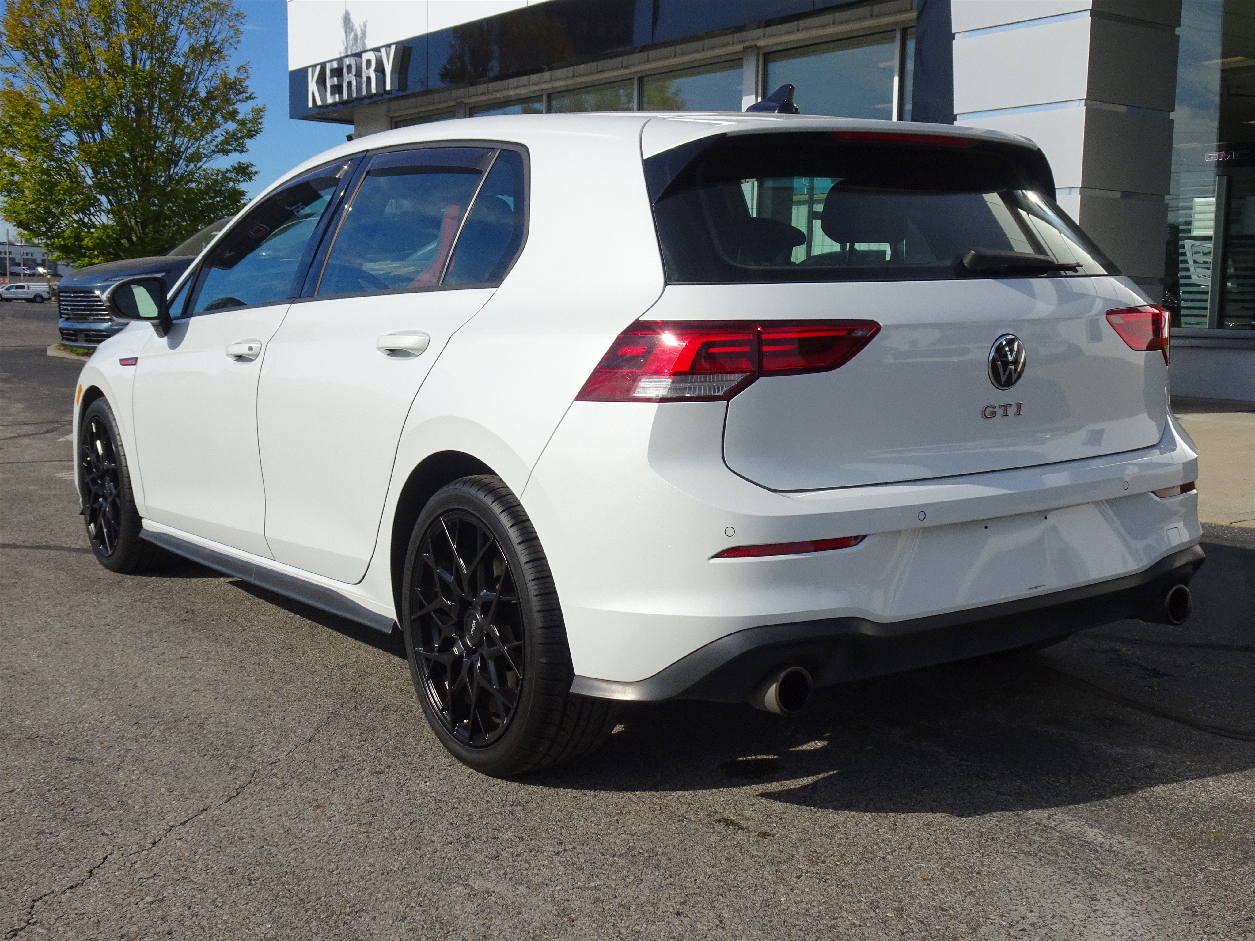 Used 2022 Volkswagen GTI S image 3