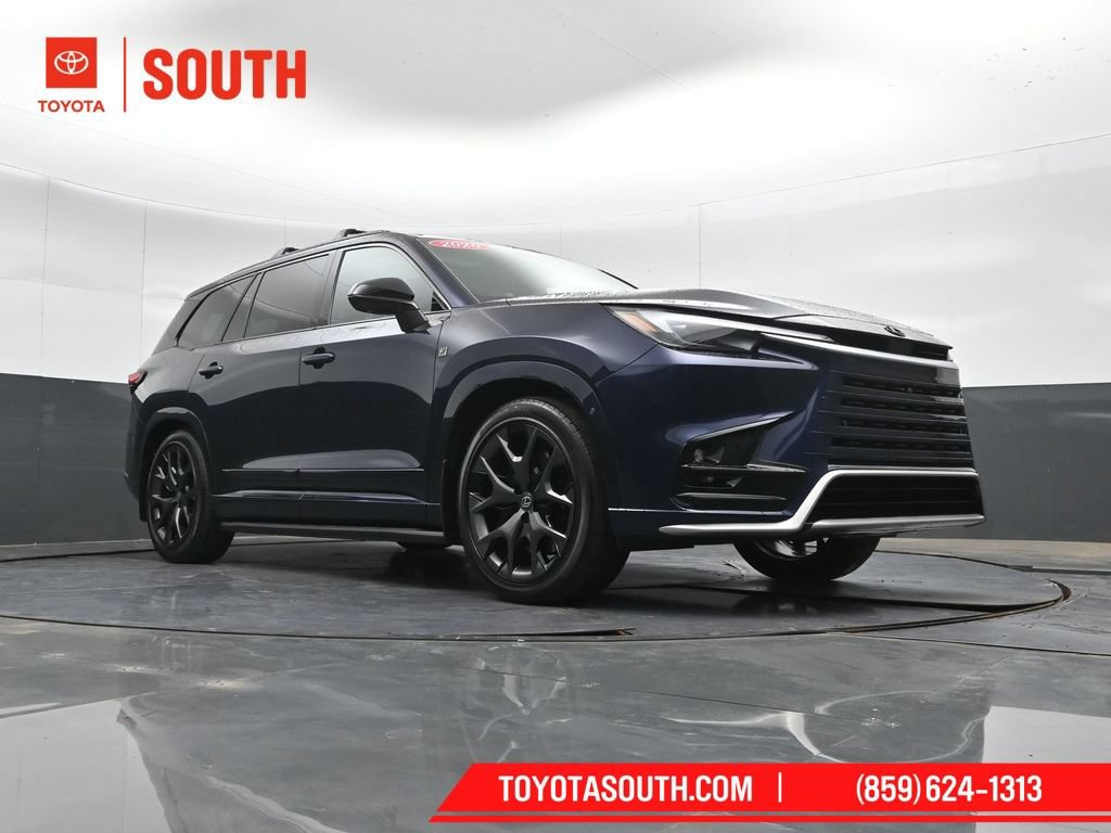 Used 2026 Lexus TX 500h AWD w/ Technology Package image 46