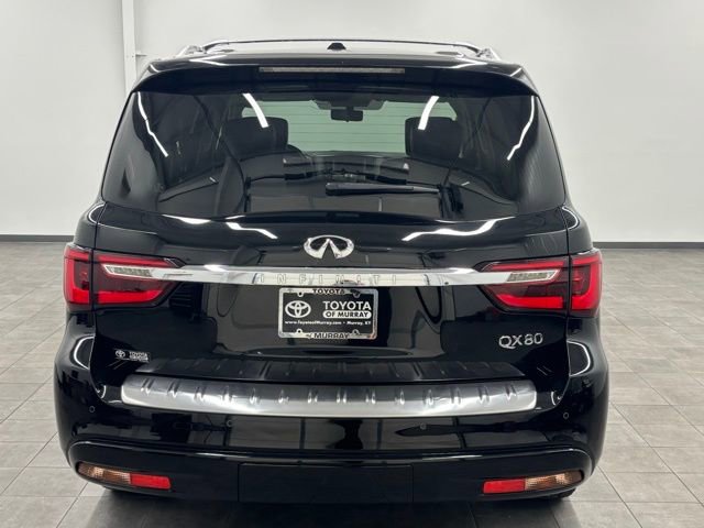 Used 2018 INFINITI QX80 4WD w/ Deluxe Technology Package image 3