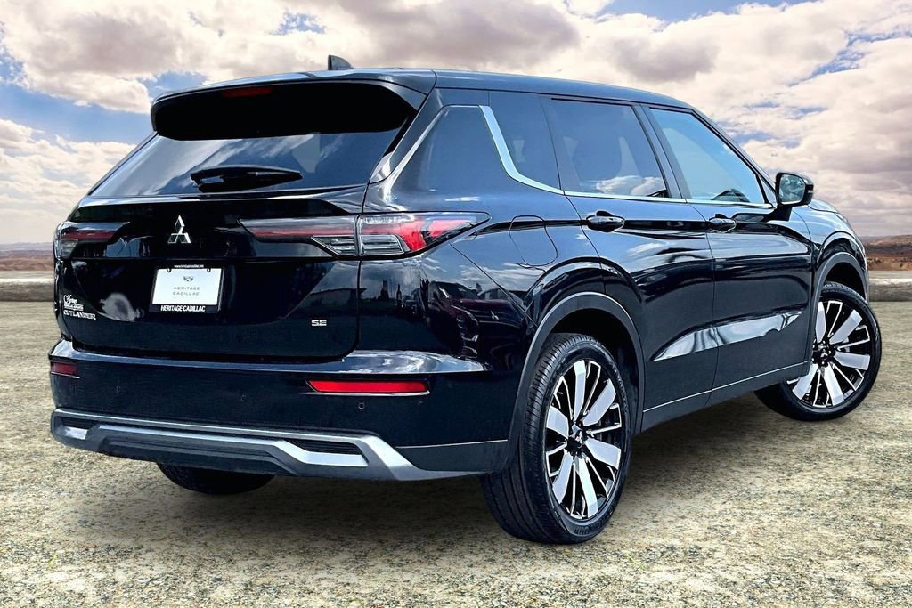 Used 2025 Mitsubishi Outlander SE FWD image 5