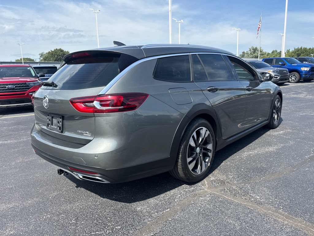 Used 2019 Buick Regal Essence w/ Driver Confidence Package I AWD/4WD image 7
