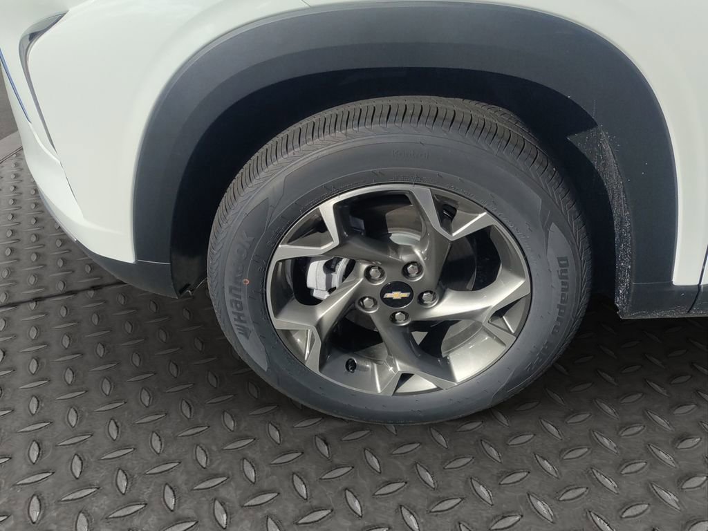 New 2025 Chevrolet Trax LT w/ Driver Confidence Package image 25