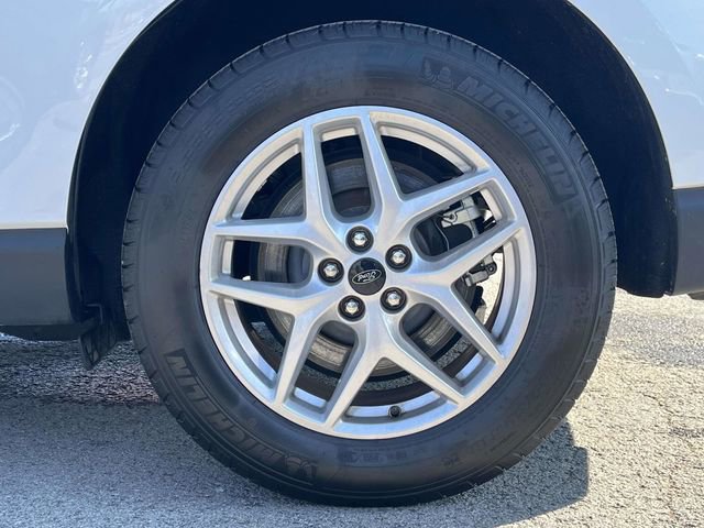 Used 2024 Ford Edge SEL image 11