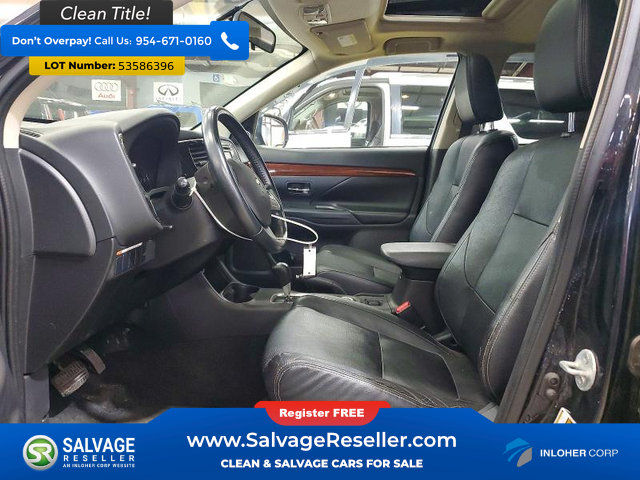 Used 2015 Mitsubishi Outlander SE AWD/4WD image 9