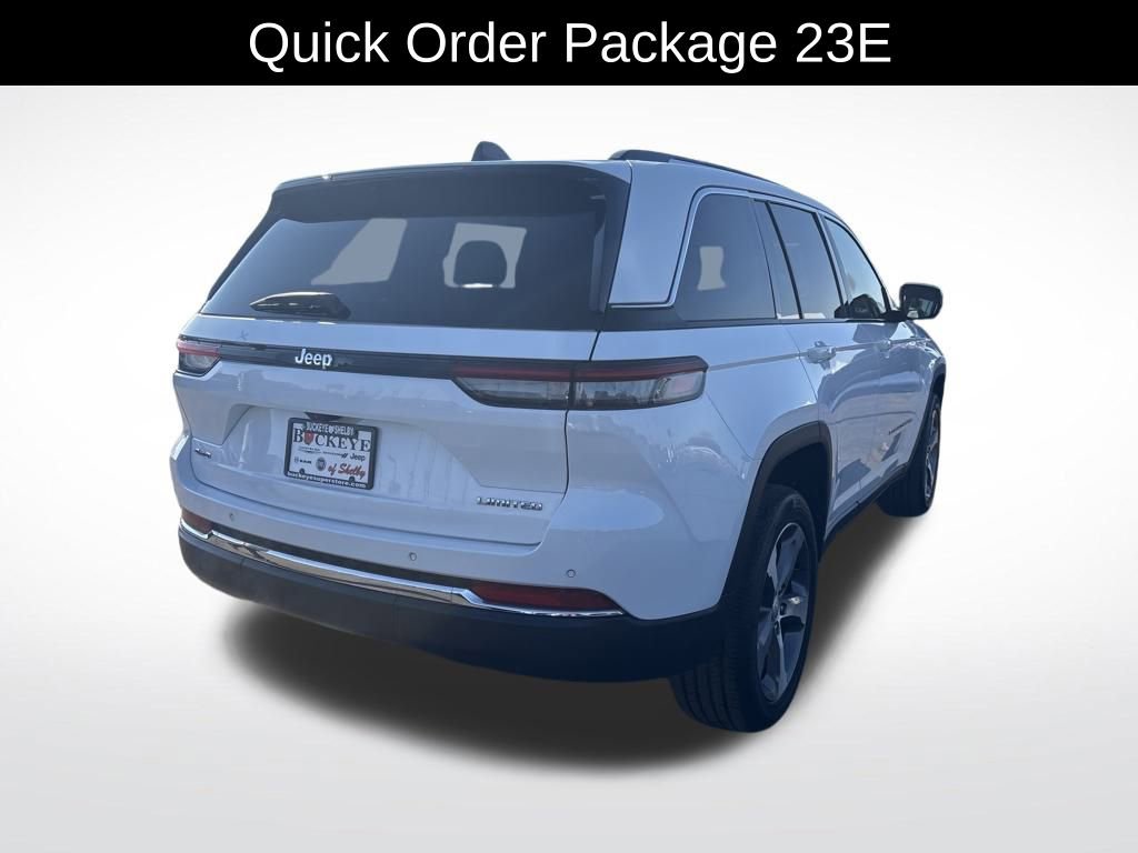 Used 2023 Jeep Grand Cherokee Limited image 3
