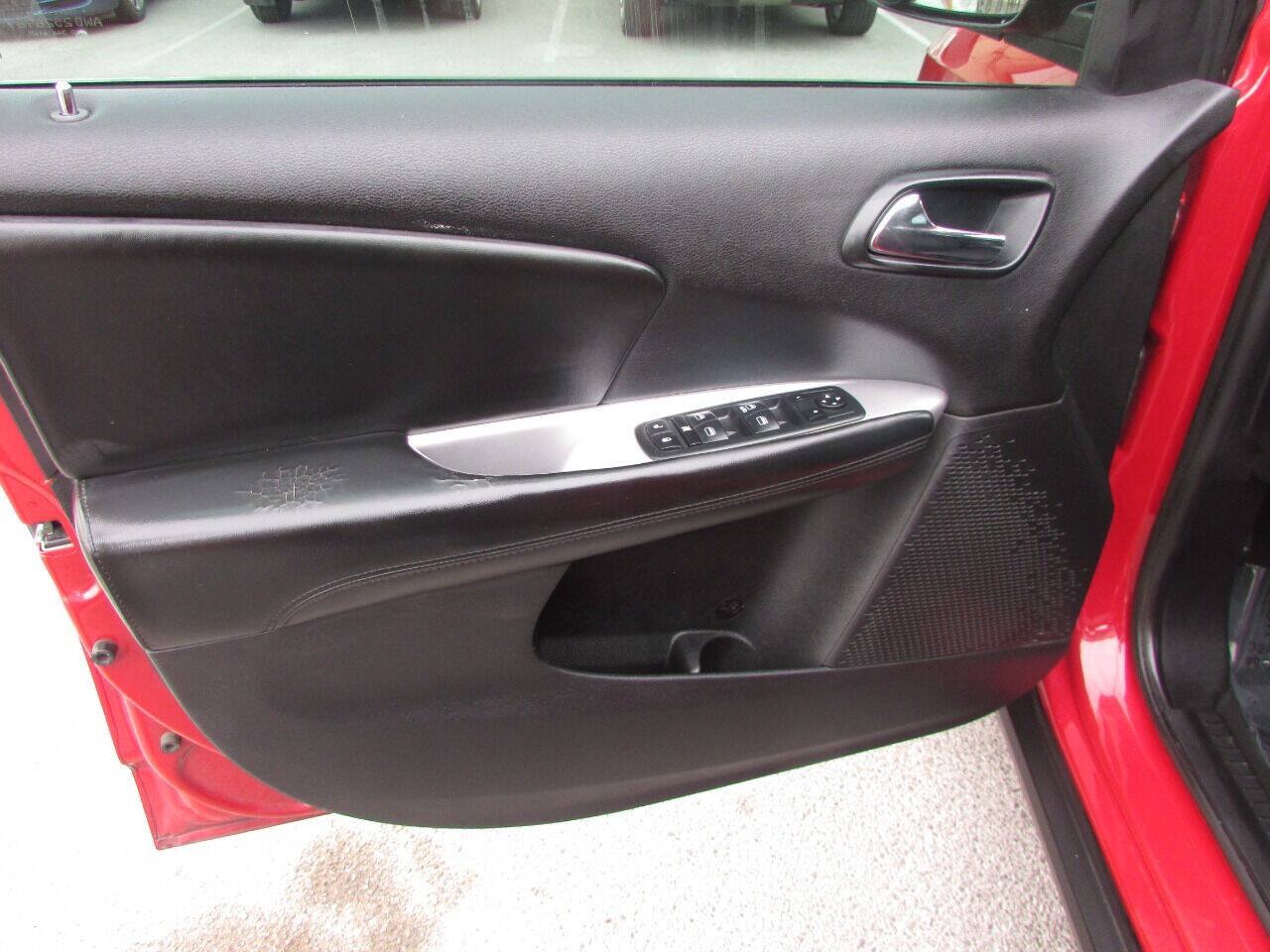 Used 2013 Dodge Journey American Value Package w/ Flexible Seating Group FWD image 23