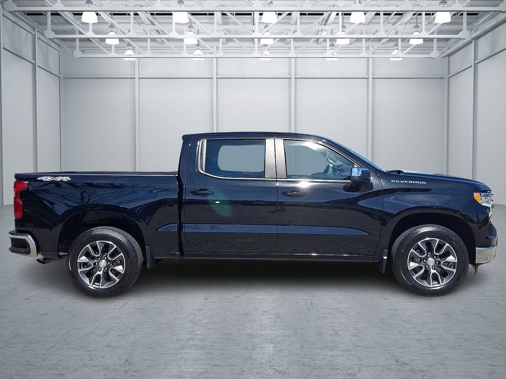 Certified 2023 Chevrolet Silverado 1500 LT AWD/4WD image 9