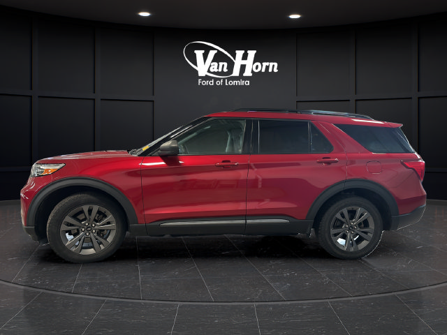 Used 2021 Ford Explorer XLT w/ XLT Sport Appearance Package AWD/4WD image 4