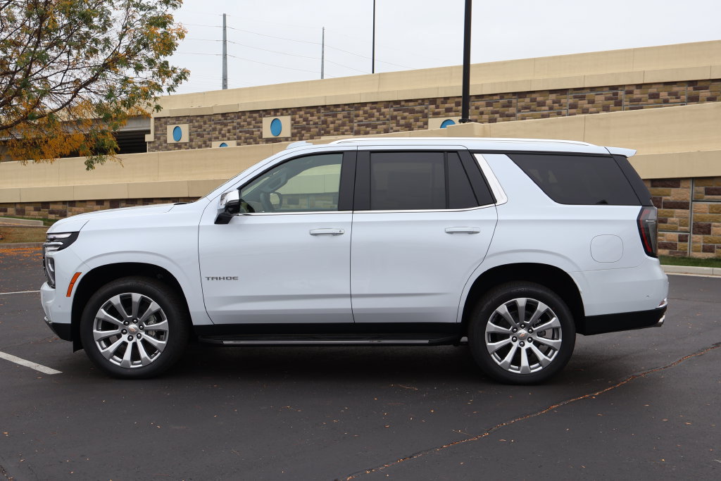 New 2026 Chevrolet Tahoe Premier w/ Sun And Tow Package AWD/4WD image 4