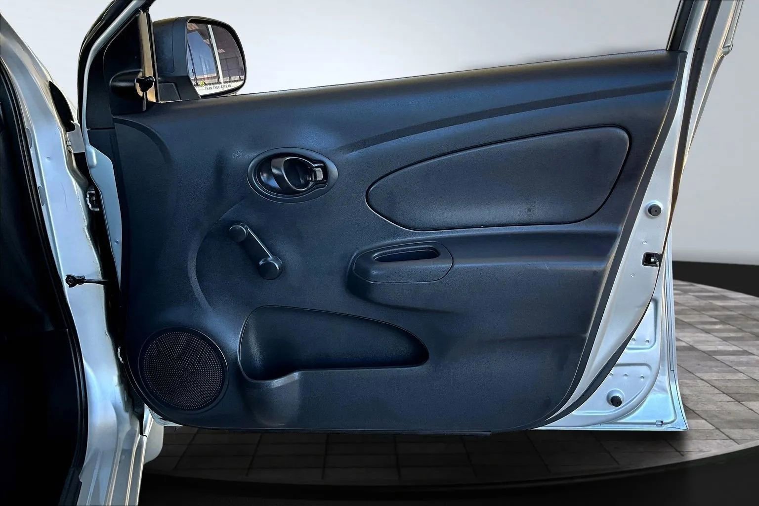 Used 2013 Nissan Versa S Plus image 21