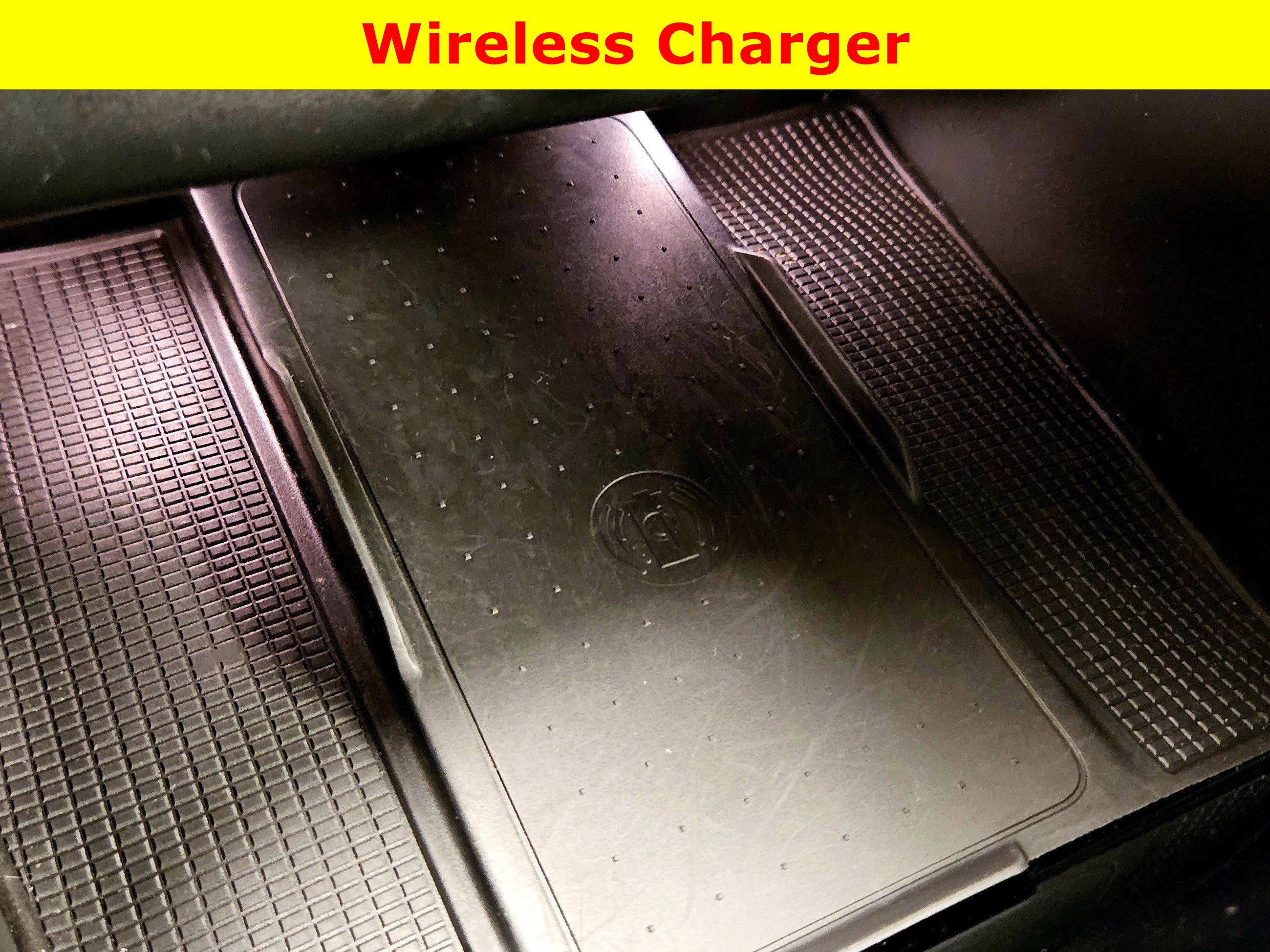 Used 2023 Volvo XC40 B5 Ultimate image 29