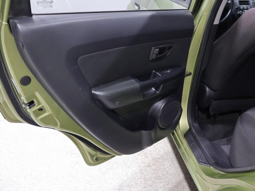 Used 2012 Kia Soul FWD image 19